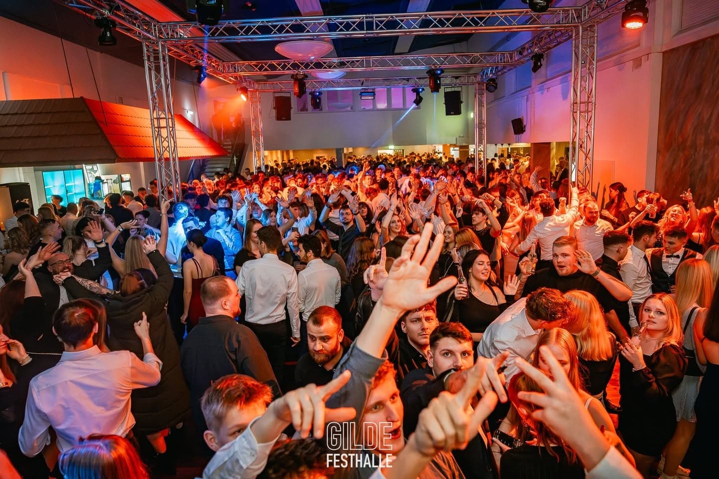 Weihnachtsball 2024 Teil 2 (Gildehalle Bassum) Bild 40 aus Gildehalle Bassum